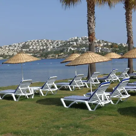 Resort Club Blue White Turgutreis