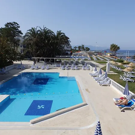 Complex Club Blue White Turgutreis