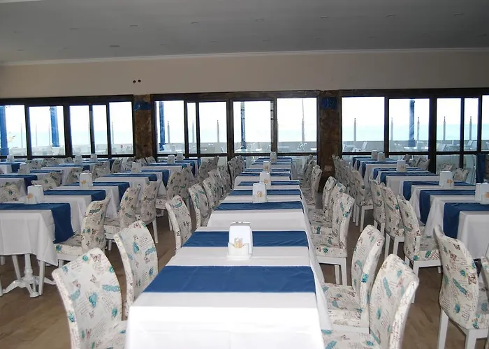 Club Blue White Complex
