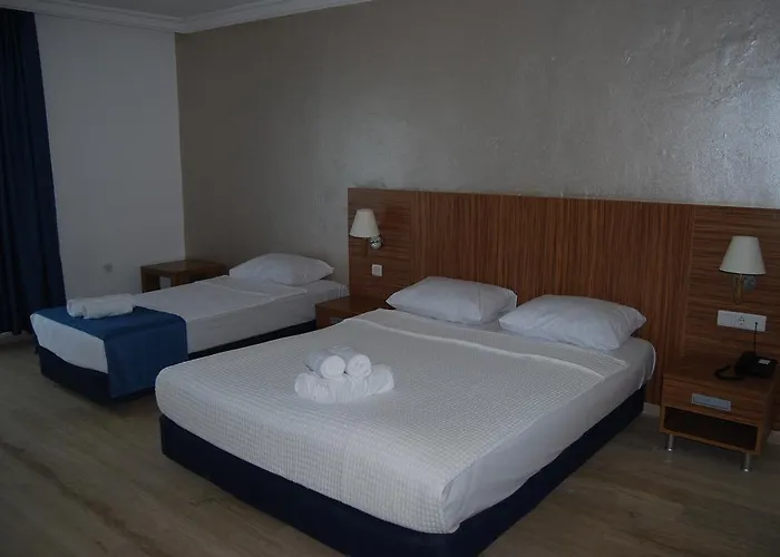 Club Blue White Complex Turgutreis