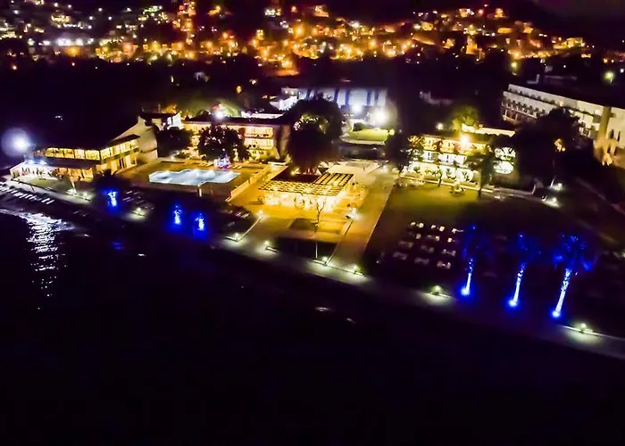 Complex Club Blue White Turgutreis