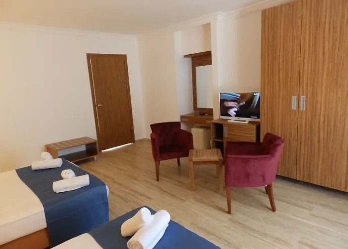 Club Blue White Complex 4*