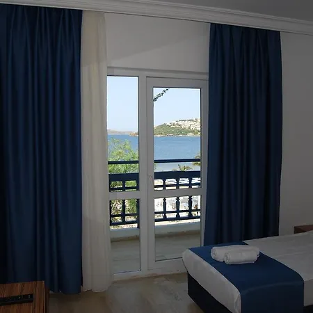 Rezort Club Blue White 4*